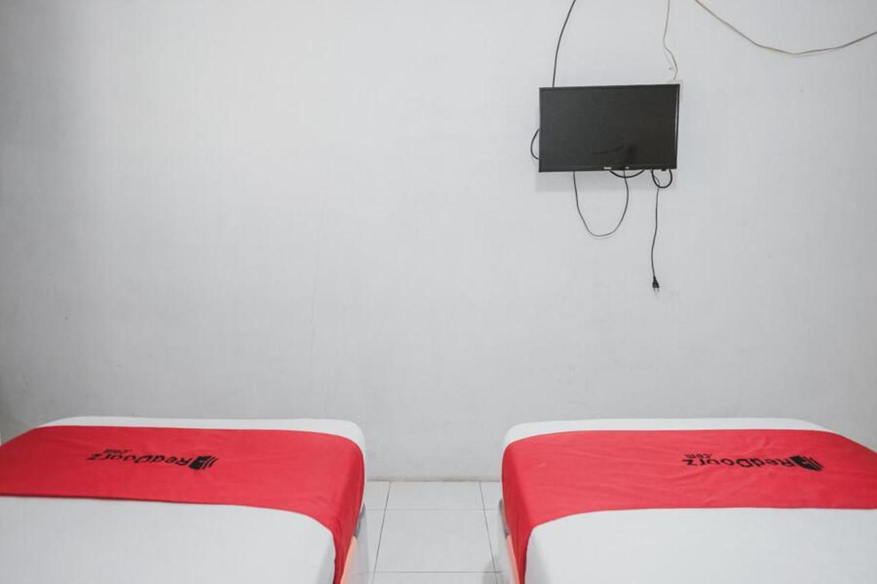 בנדר למפונג Reddoorz Near Kartini Mall Lampung מראה חיצוני תמונה